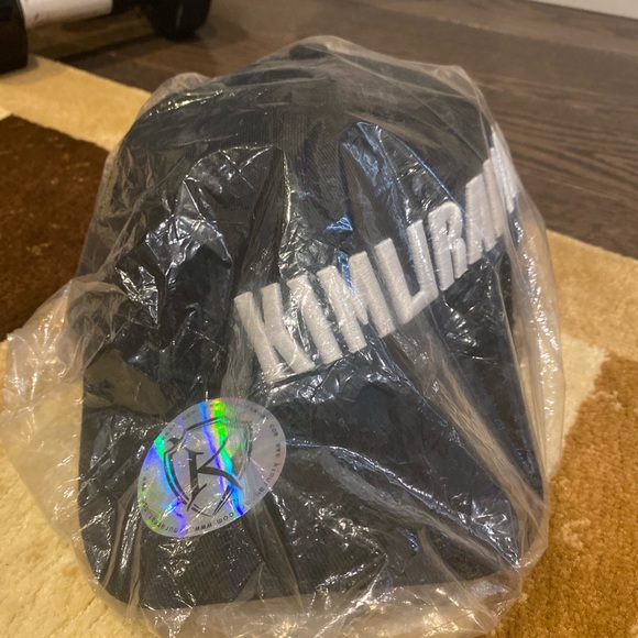 Kimurawear fitted small/medium black hat. - Picture 2 of 3
